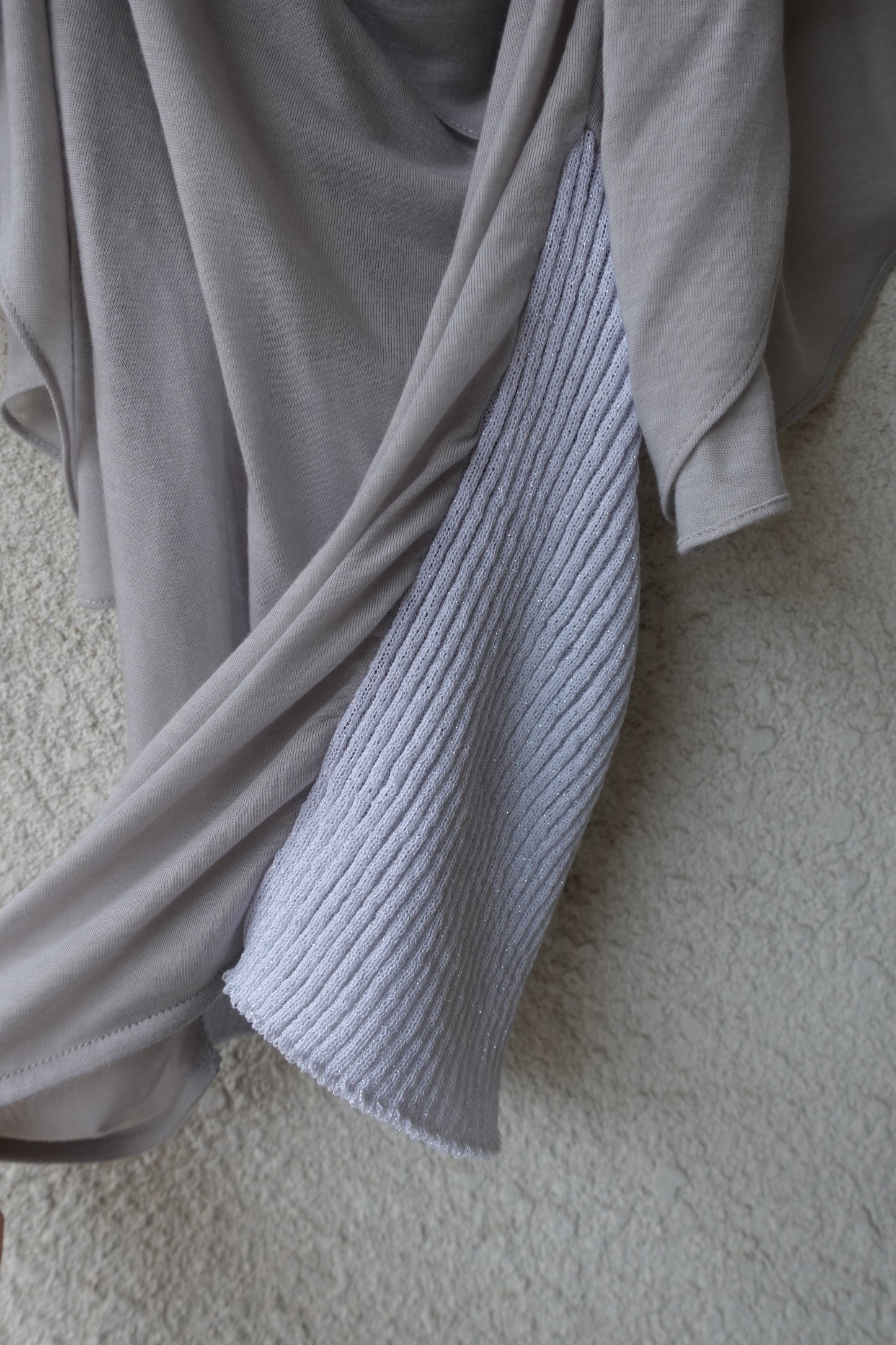RIB 005 'Dancing Sleeves Back knit Jersey Top'